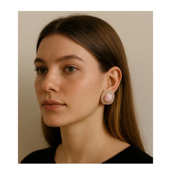 Vintage Pink Swirl Clip-On Earrings Retro Lucite Marble Style - Picture 1 of 3
